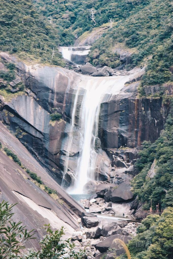 屋久島 千尋の淹